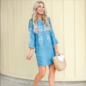 Goodnight Macaroon Amilia Embroider Chemise dress